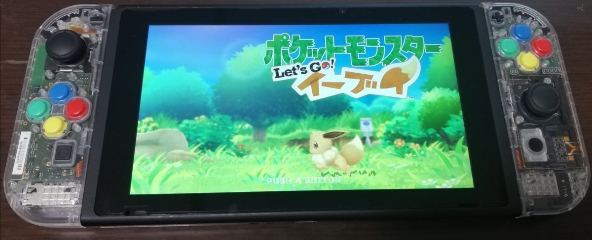 Nintendo Switch 本体　Joy-Con 透明シェルに換装しました